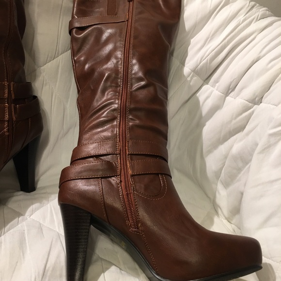 VANGELO Heeled Knee High Dress Boots Brown - Picture 11 of 16